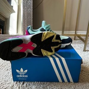 Adidas Falcon W - Gem
